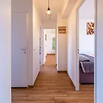 5 Lits, T4, 3 Chambres, 100m2, Free Parking, Spacieux * 波城