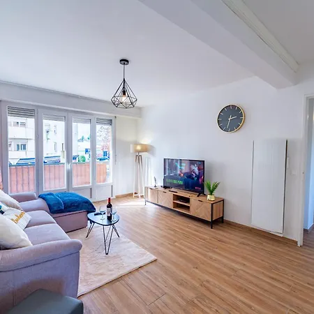 5 Lits, T4, 3 Chambres, 100M2, Free Parking, Spacieux Pau