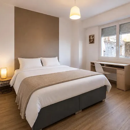 5 Lits, 3ch, 100m2, Free Parking, Spacieux Pau
