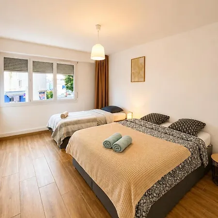 5 Lits, 3ch, 100m2, Free Parking, Spacieux Appartement Pau